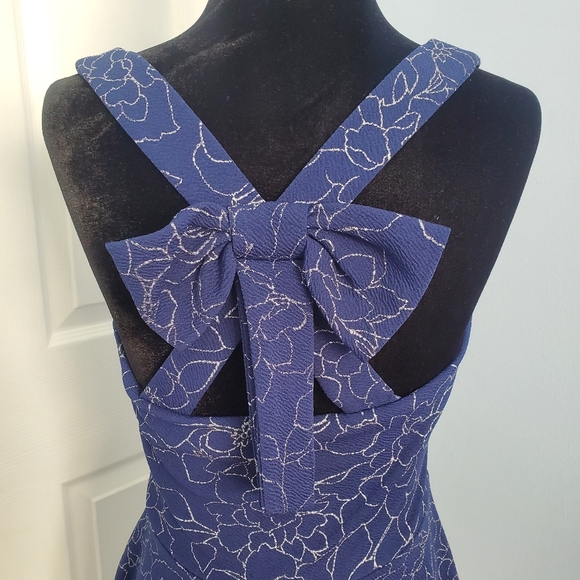 Blue Dress with Bow - Picture 3 of 4